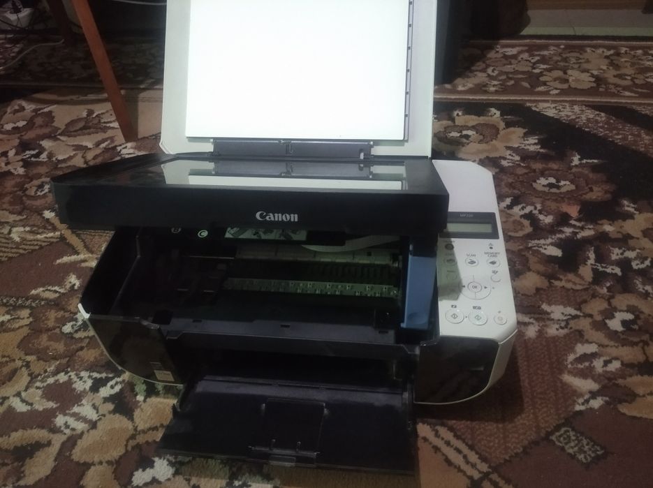 Продам принтер/сканер mp 220.