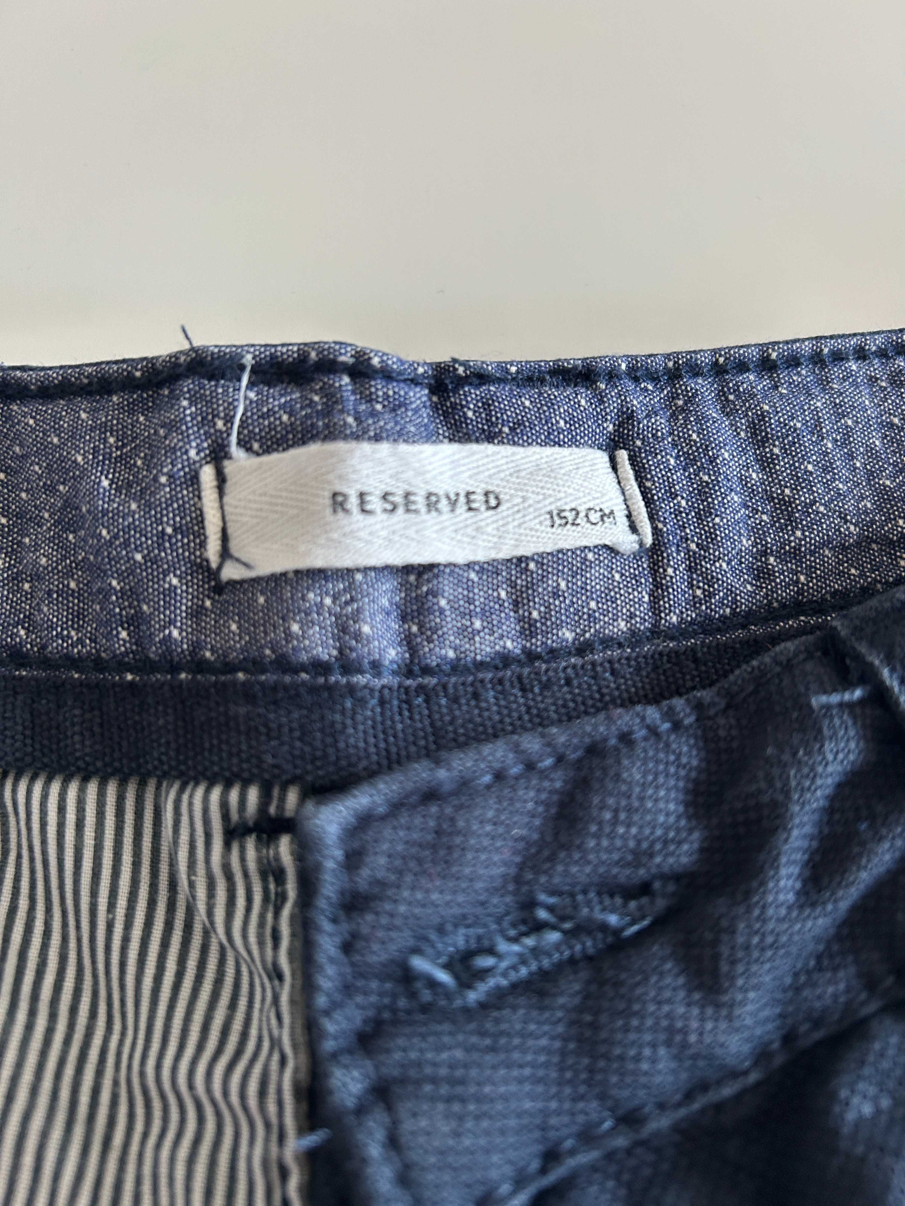Spodnie chłopięce typu chinos Reserved granatowe rozmiar 152
