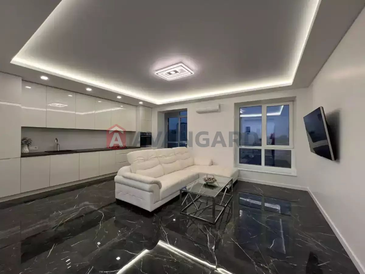 Продам простору квартиру в  ЖК River Park.