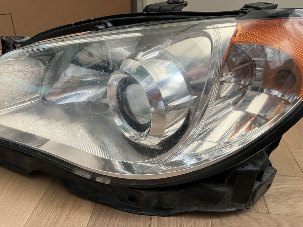 Lampy Przednie Subaru Impreza GD Xenon