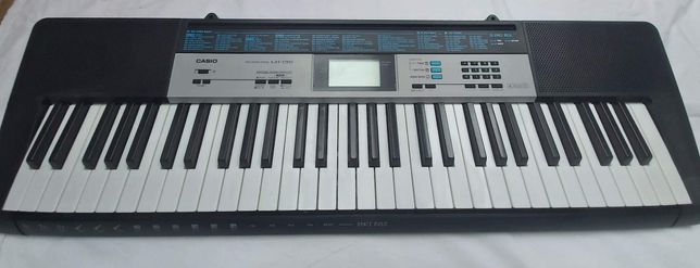 Syntezator Keyboard Casio LK-136