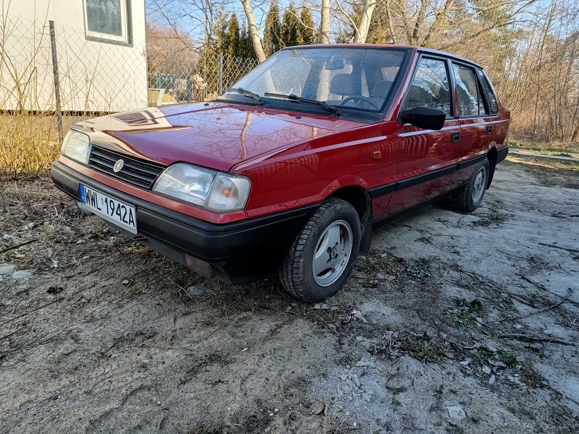 Polonez Atu 1,6 bardzo mały przebieg!!!