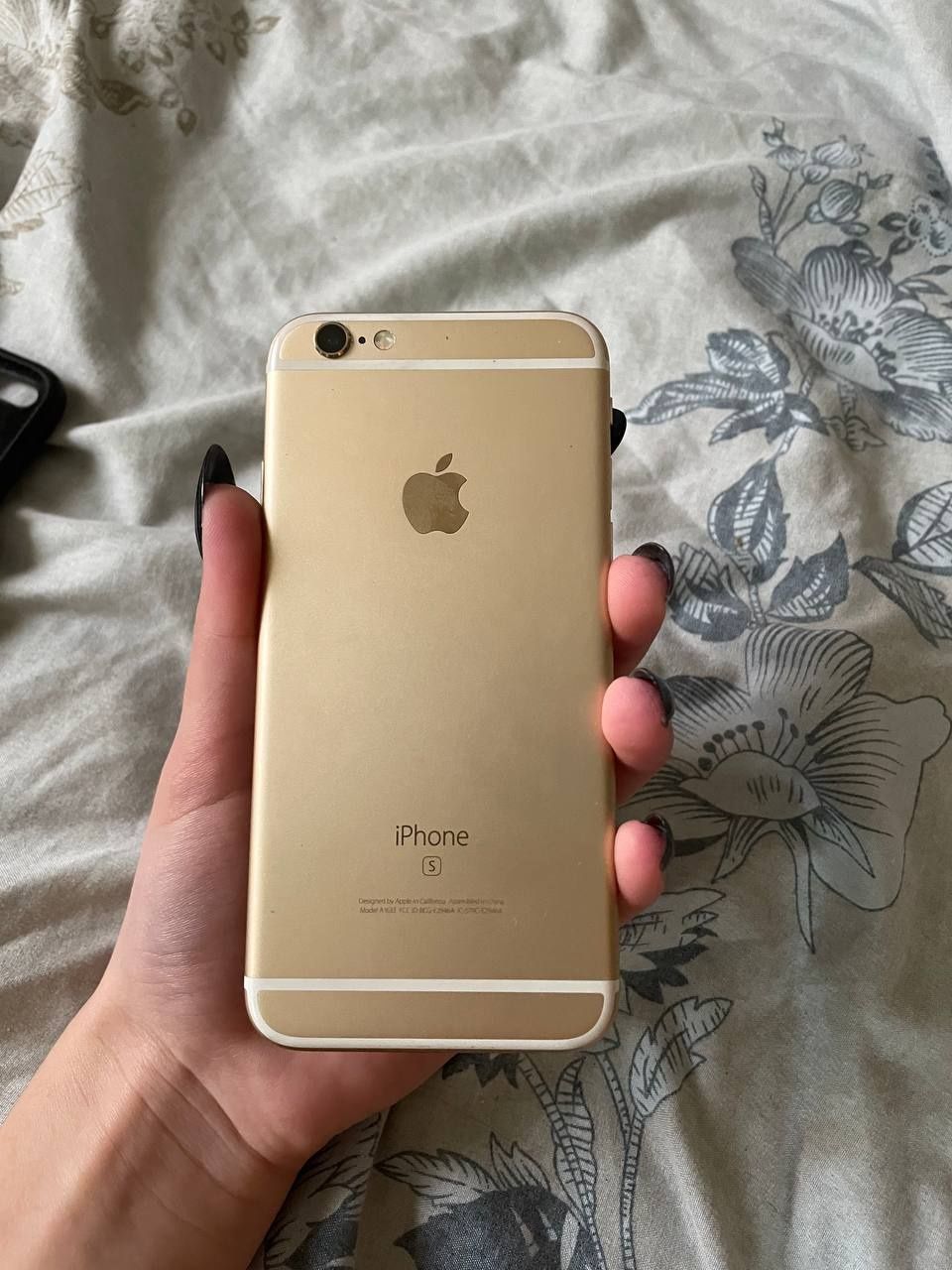 Продам Iphone 6с