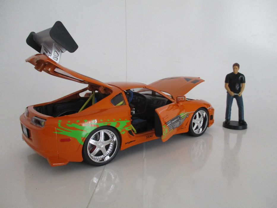 Miniatura - TOYOTA SUPRA 1995 da JADA - Escala 1.18