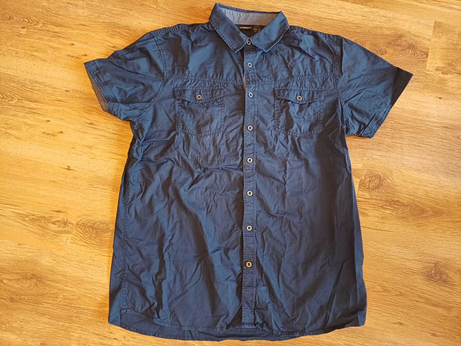 Męska granatowa koszula z krótkim rękawem