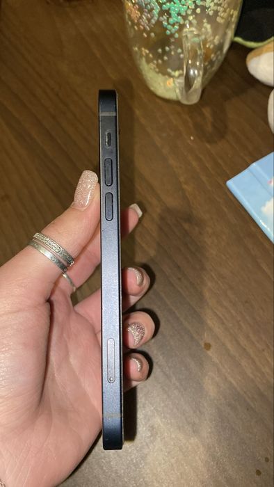 Продам iphone 12