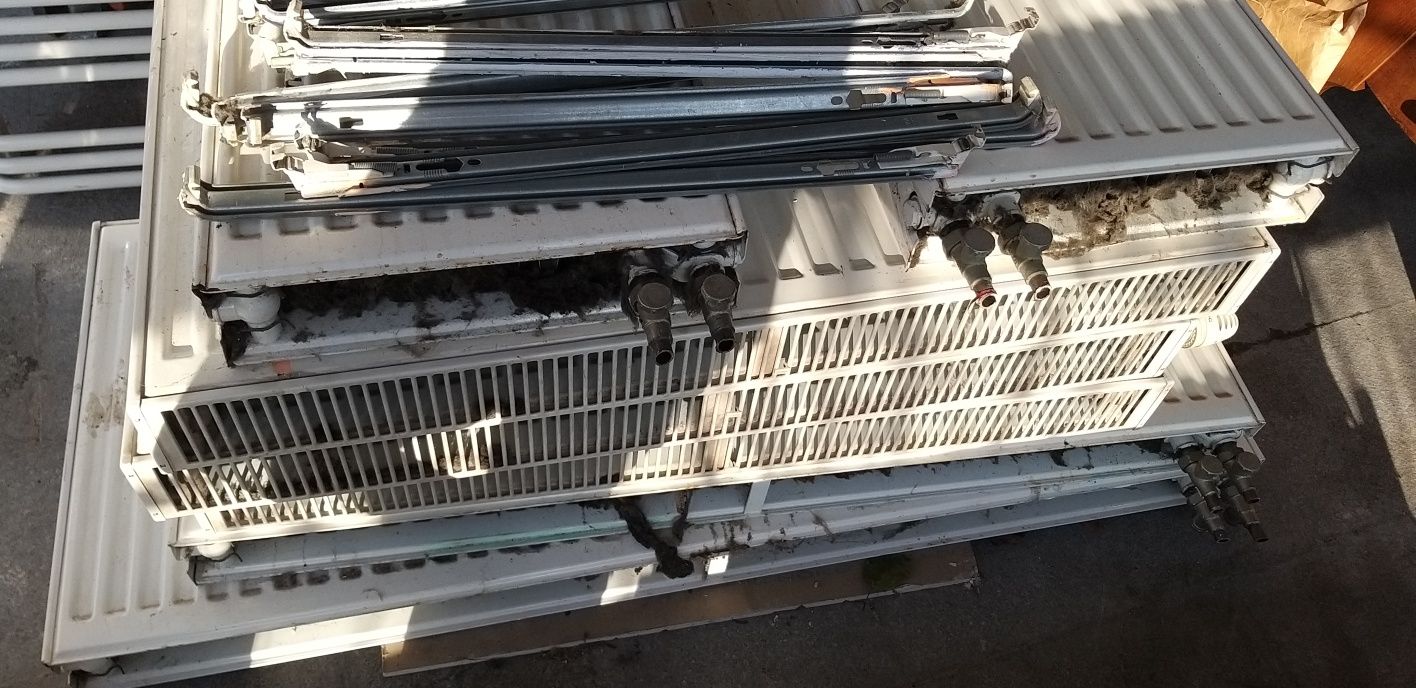 Grzejnik 90x90 1szt z Głowicą termostat Okazja.