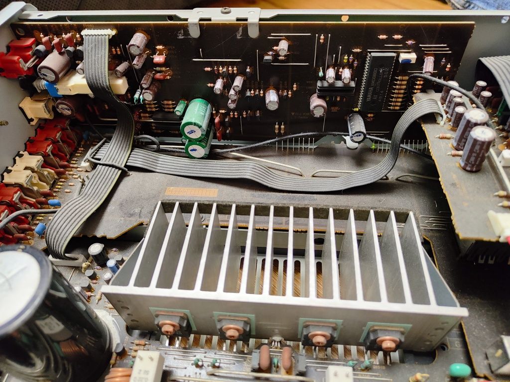 Yamaha AX-590 wzmacniacz stereo amplituner