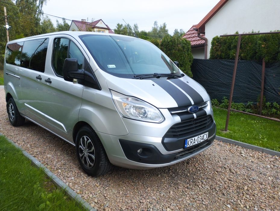 Ford Transit Custom 2.0 170 KM 9 osób Long przebieg 190 tys 2016 rok