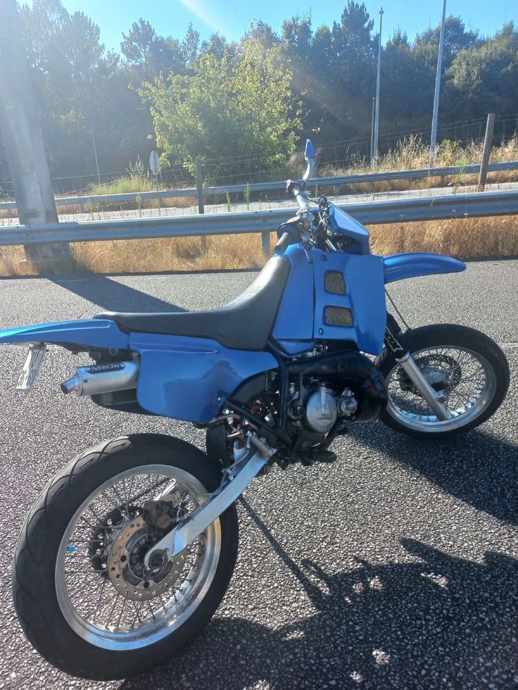 Suzuki ts125r supermotard