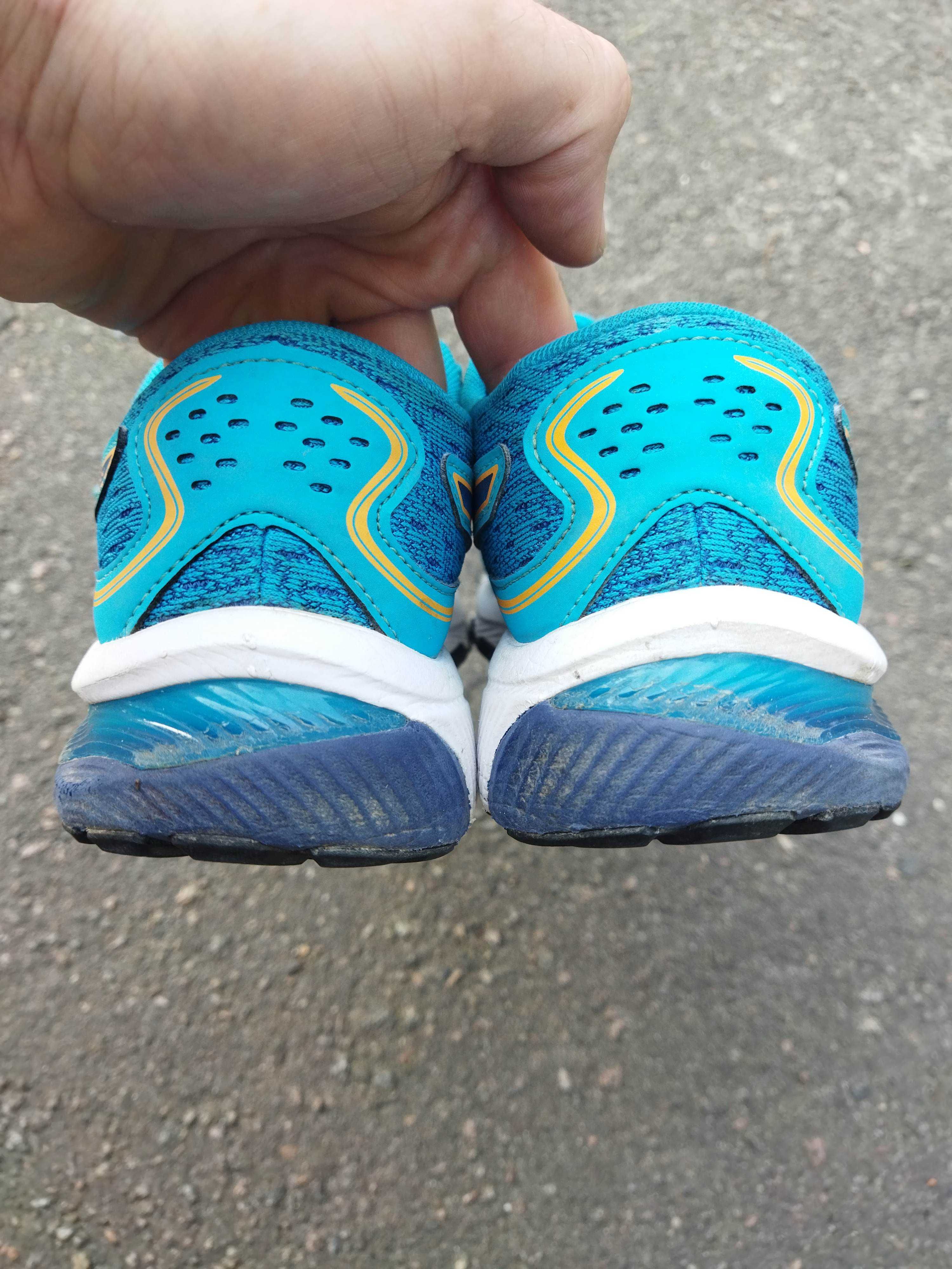 23,5 см в ідеалі кросівки Asics Gel-Cumulus 24 кроссовки оригинал