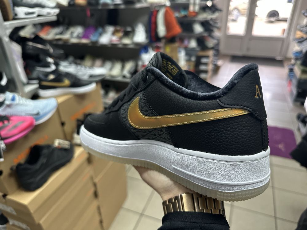 Кросівки Nike Air Force 1 low premium GS Bronx