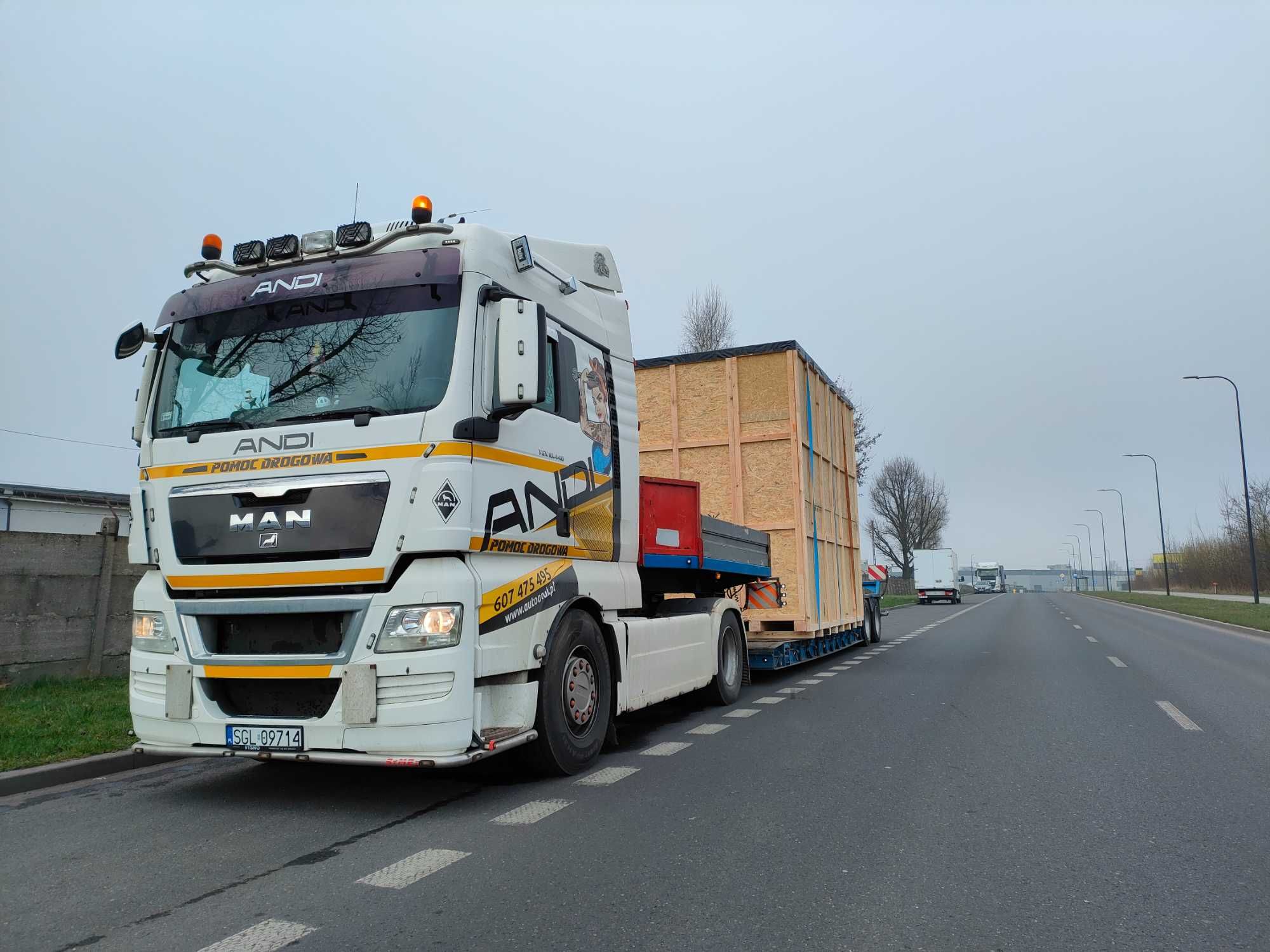 Usługi transportowe, Plandeki , Lawety, Niskopodwoziowy