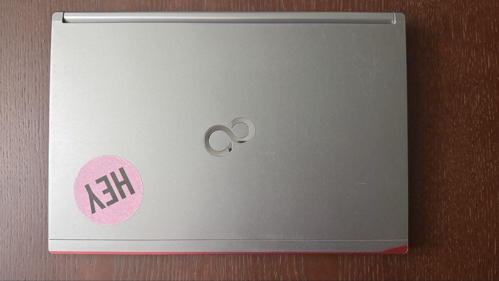 Laptop Lifebook E743 Fuhitsu i3-3220M CPU 4GB RAM 224 GB SSD