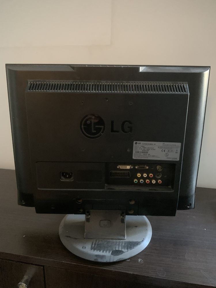 Monitor z tv LG 22 cale
