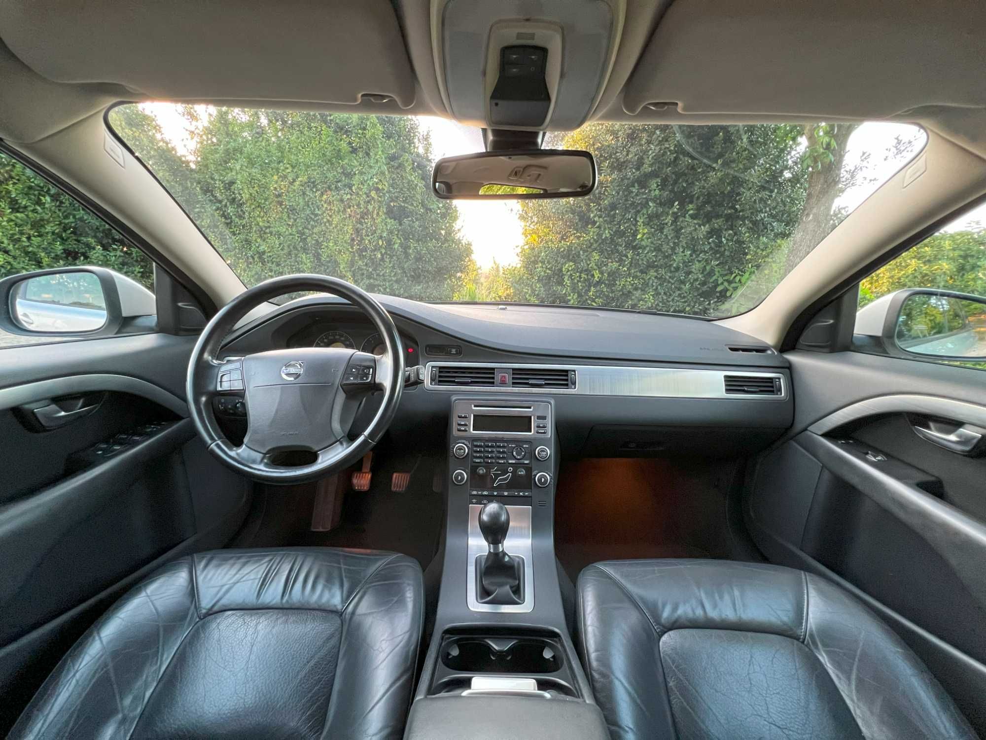 Volvo V70 D5 Nacional Full Extras