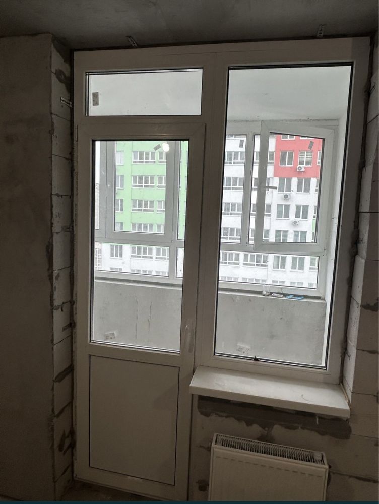 Продам оконный блок