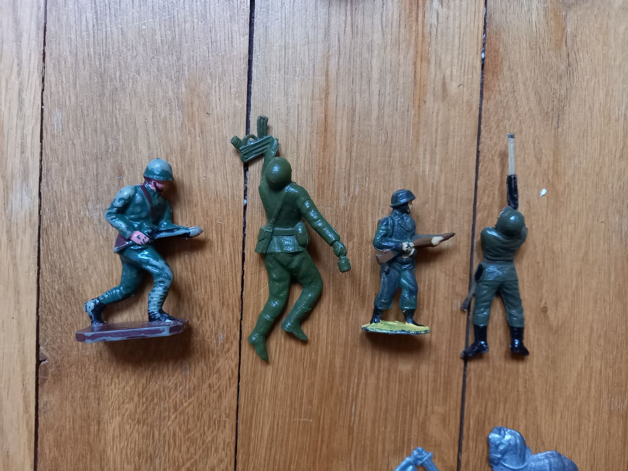 Figurki prl żołnierzyki rycerzyki