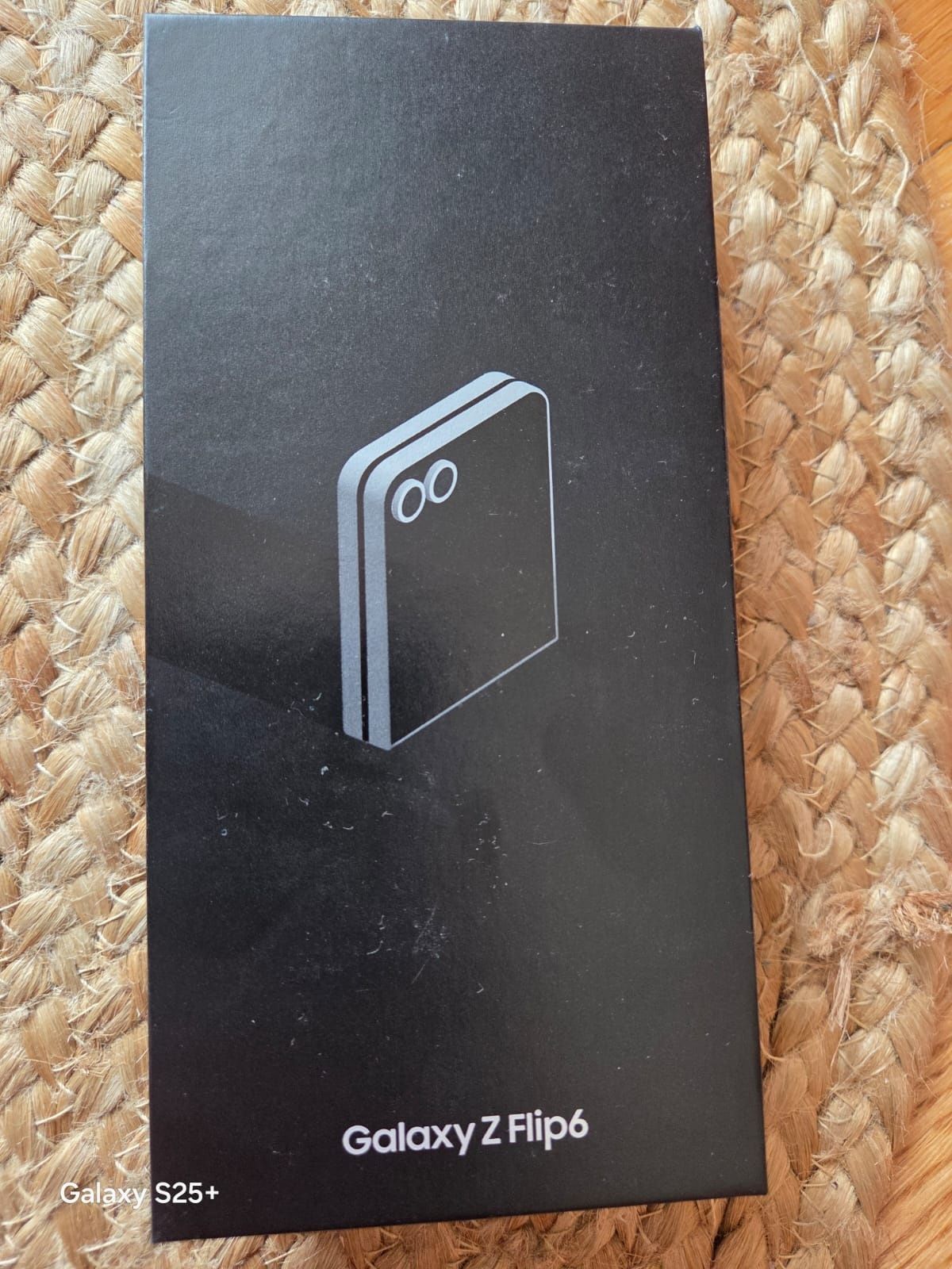 Samsung Galaxy Z Flip6