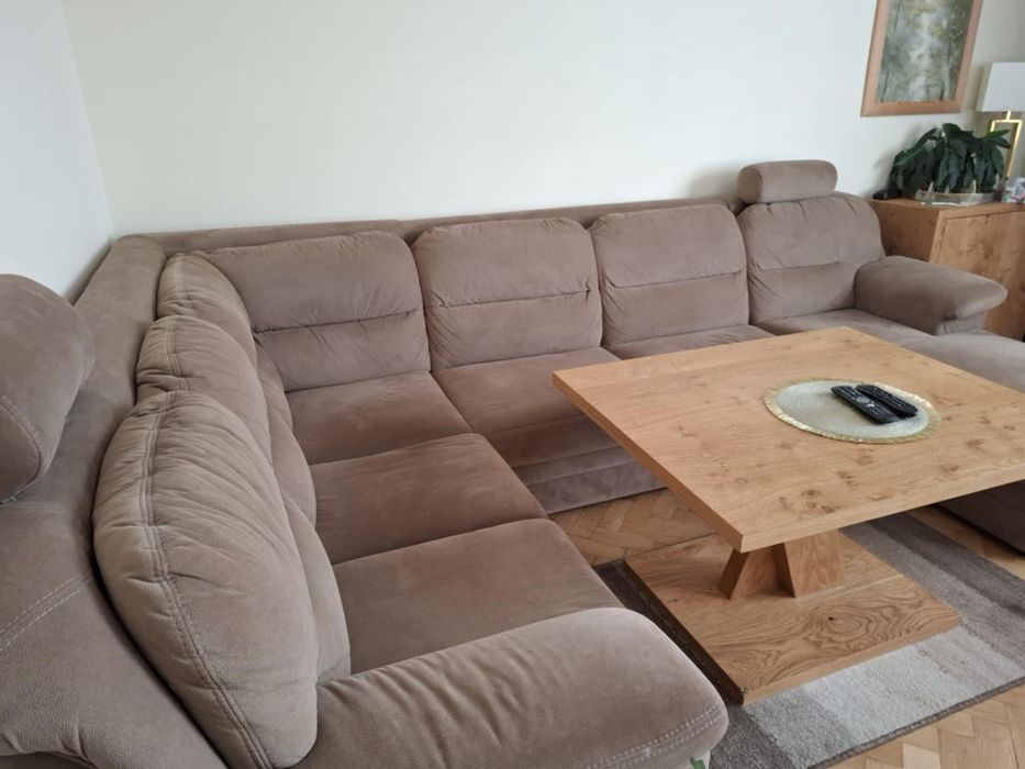 Duży narożnik z funkcją spania