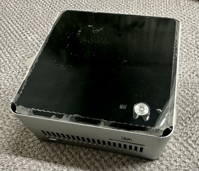 Intel NUC NUC5CPYH 8gbRam