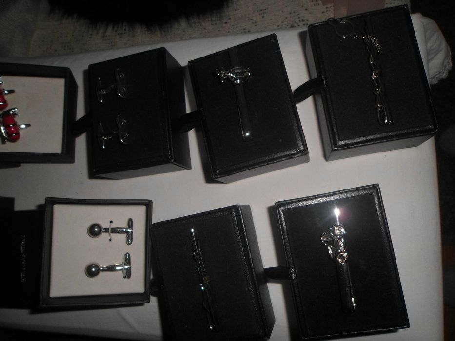 alfinetes para gravatas e botões de punho marca EMIDIO TUCCI novos