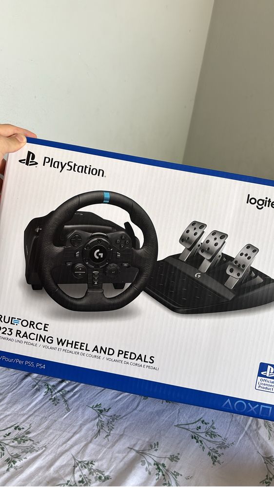 SIMULADOR DE CORRIDAS (cockpit playseat + volante g923)