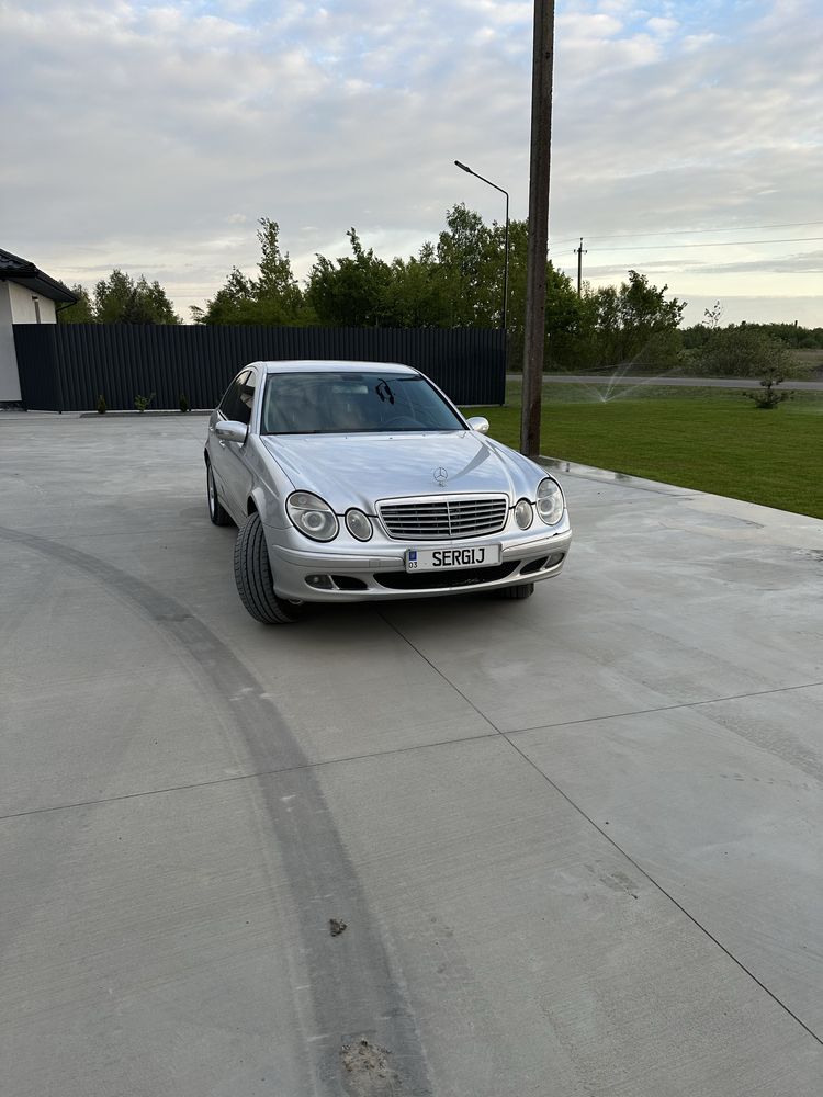 Мерседес е220 w211 2.2cdi