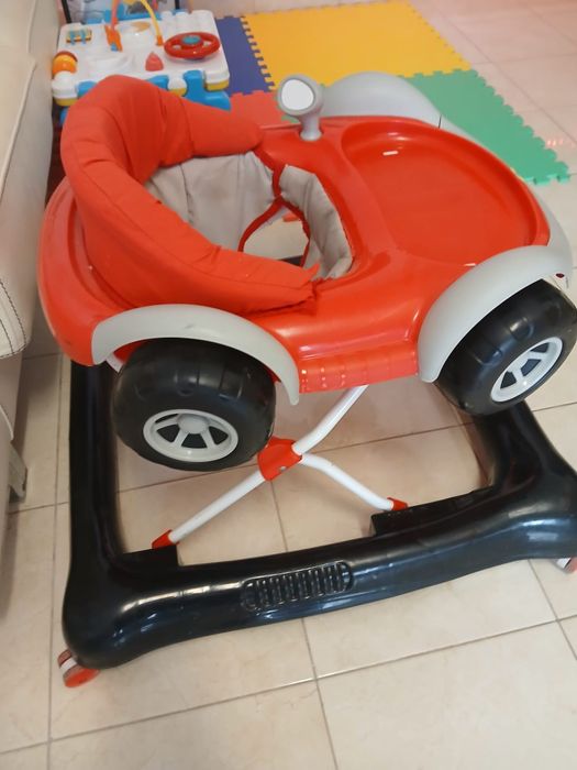 Arranha bebê forma de carro