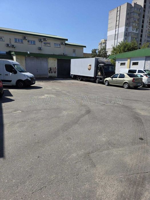 Без комісії. Оренда приміщення 1251 м² Володимира Сікевича буд. № 20-А