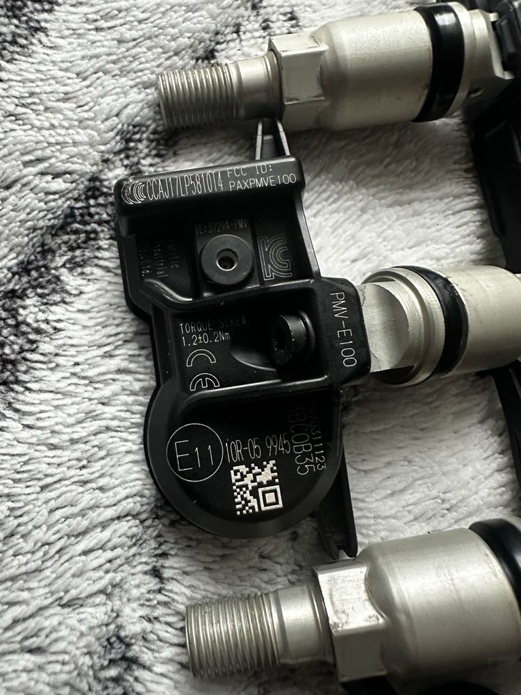 Czujniki cisnienia opon Toyota Lexux TPMS pmv-e100