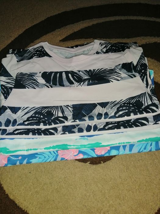 Продам фудболки нові