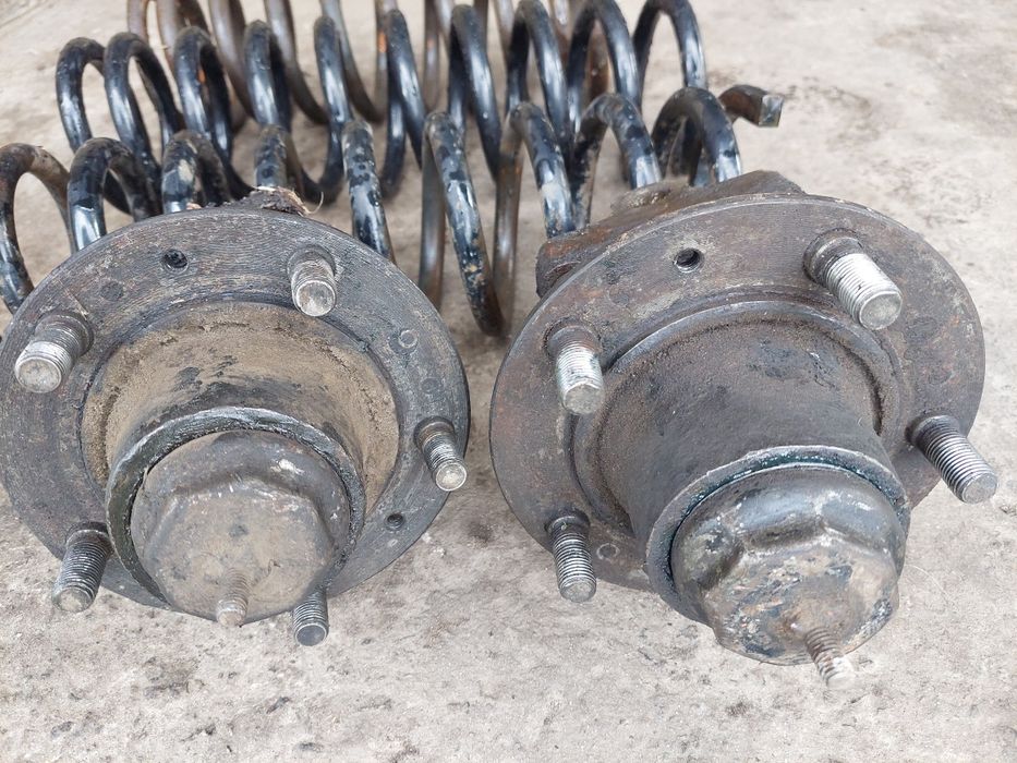 Ступица  Волга 24-31029 пружини  3 риски