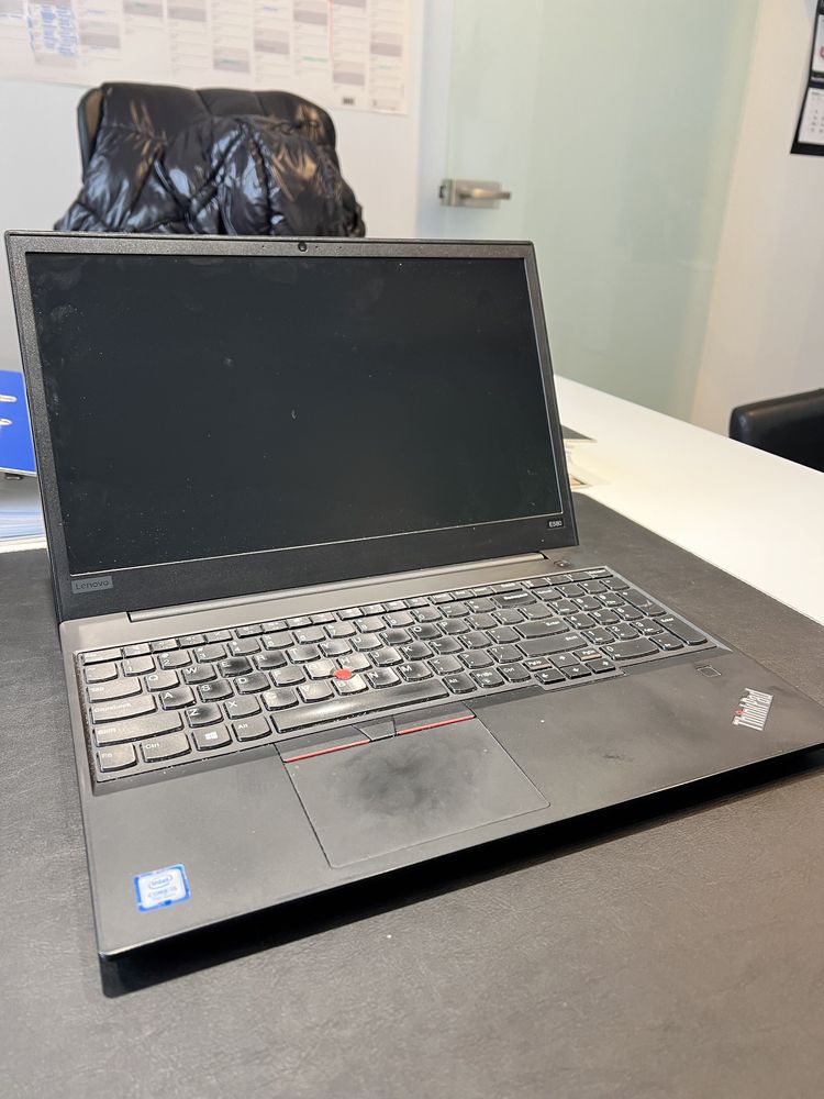 Lenovo THINKPAD E580 15,6 " Intel Core i5 7200 CPU 8GB  SSD MAT IPS