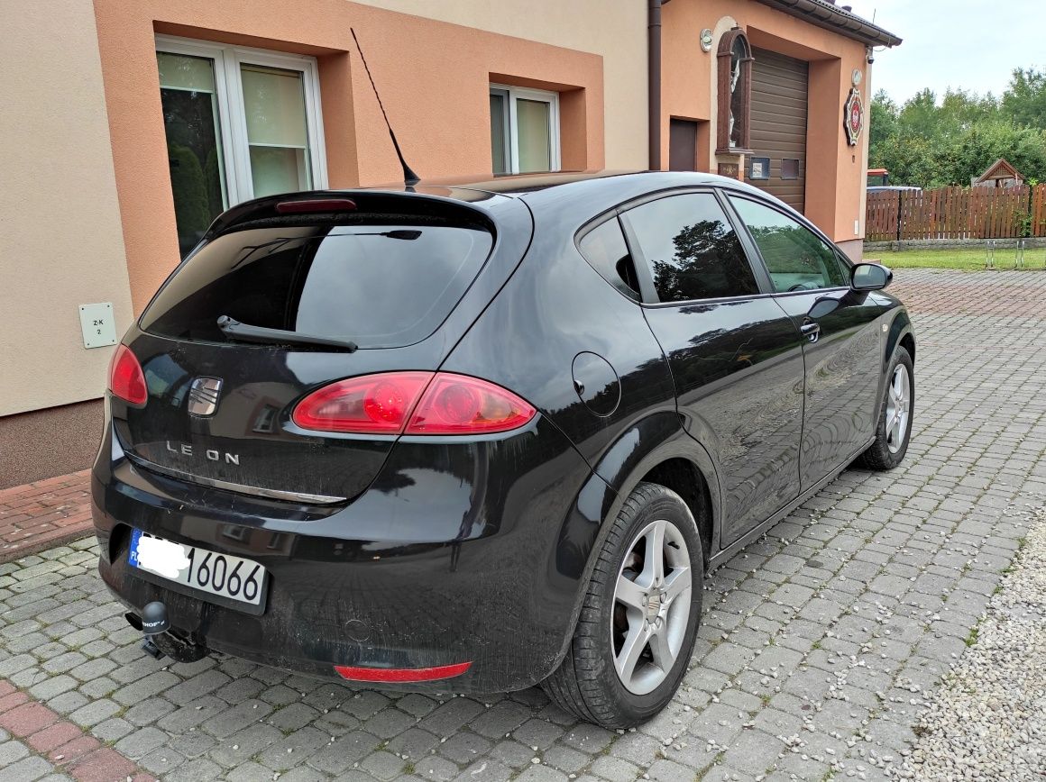 Seat Leon II 2006r., 1.9tdi, czarny, prywatnie, alu