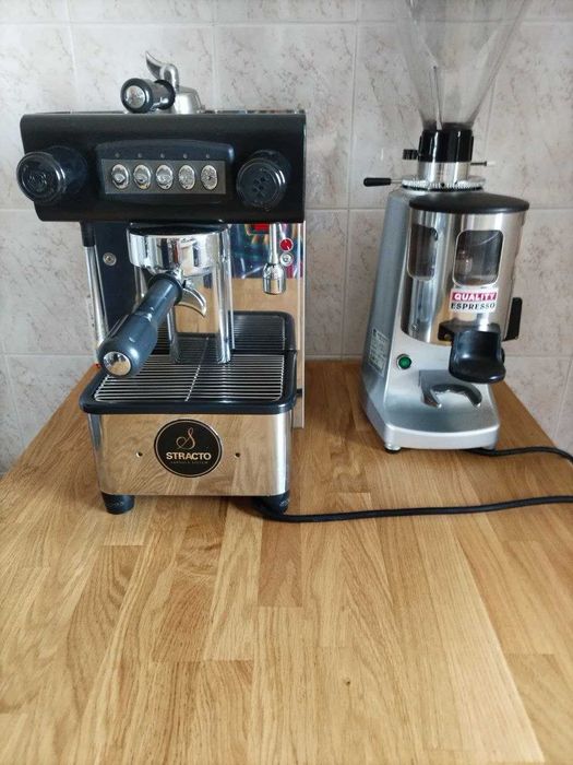 Професійна кавомашина