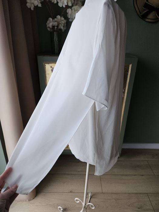 Lekka, zwiewna bluzka/tunika w kolorze ecru  S/ M  elegancja i komfor