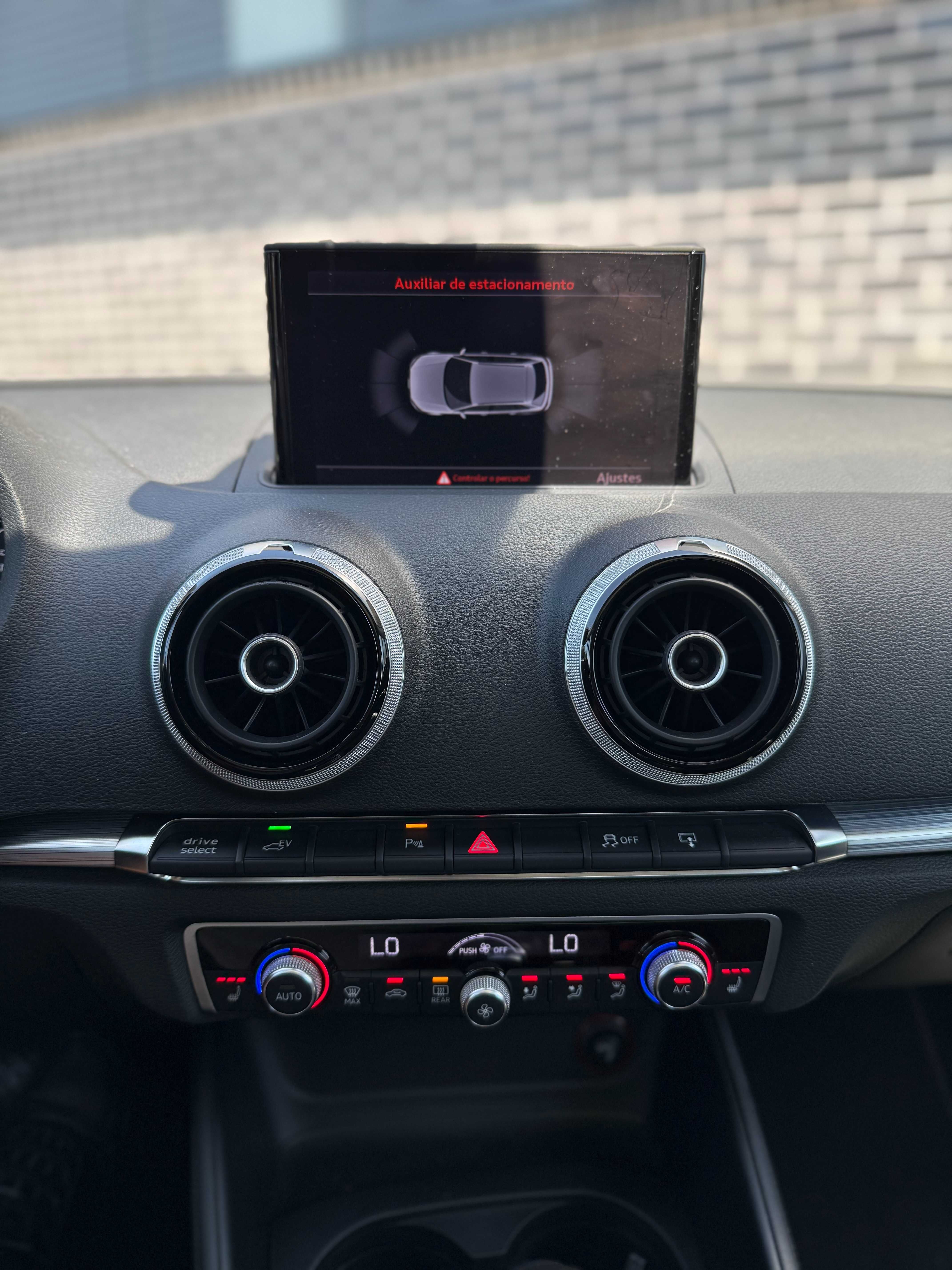 Audi A3 Sportback E-tron 1.4 TFSI Automático Full Extras 204cv