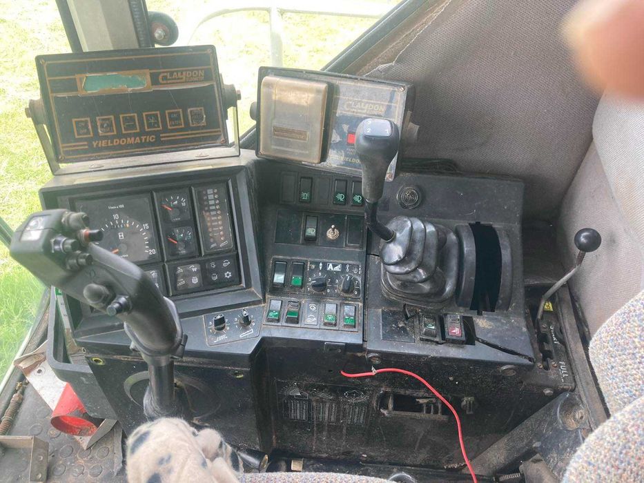 Комбайн зернозбиральний  CLAAS DOMINATOR 118SL. З документами.