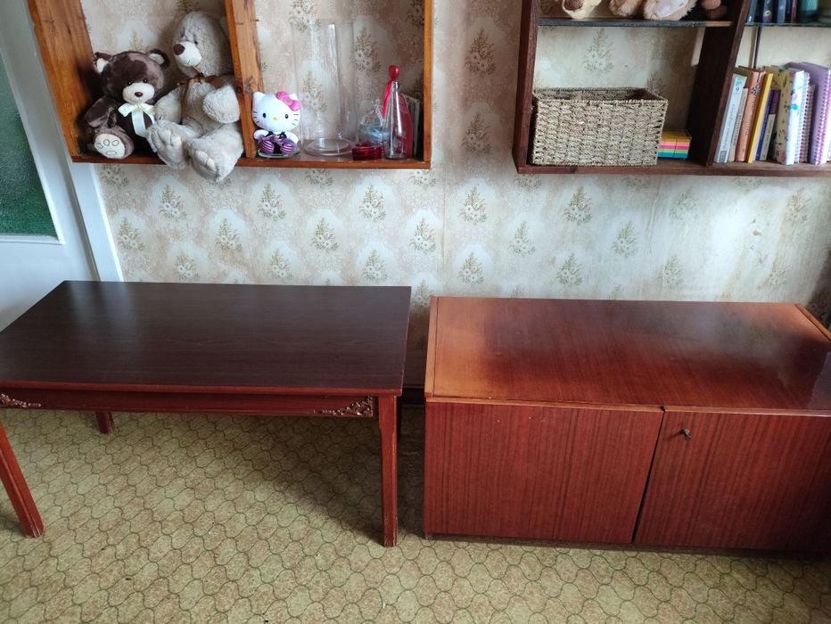 Шкафчик / тумба під ТВ / деревянный б/у шафа / стіл / столик