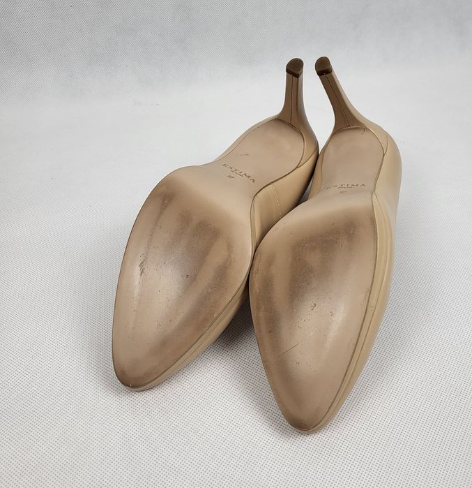 Beżowe czółenka na szpilce Ryłko Estima 37