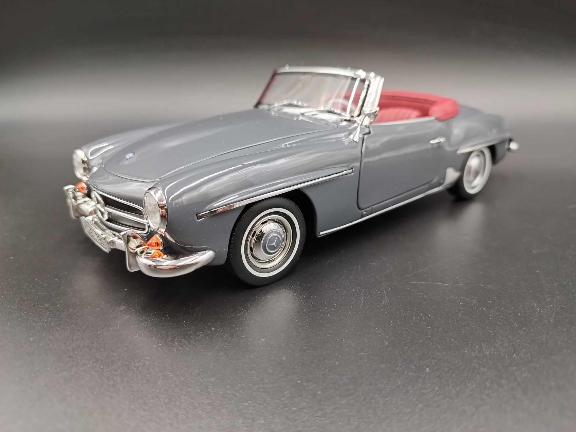 1:18 Norev Mercedes 190SL (1957) model nowy