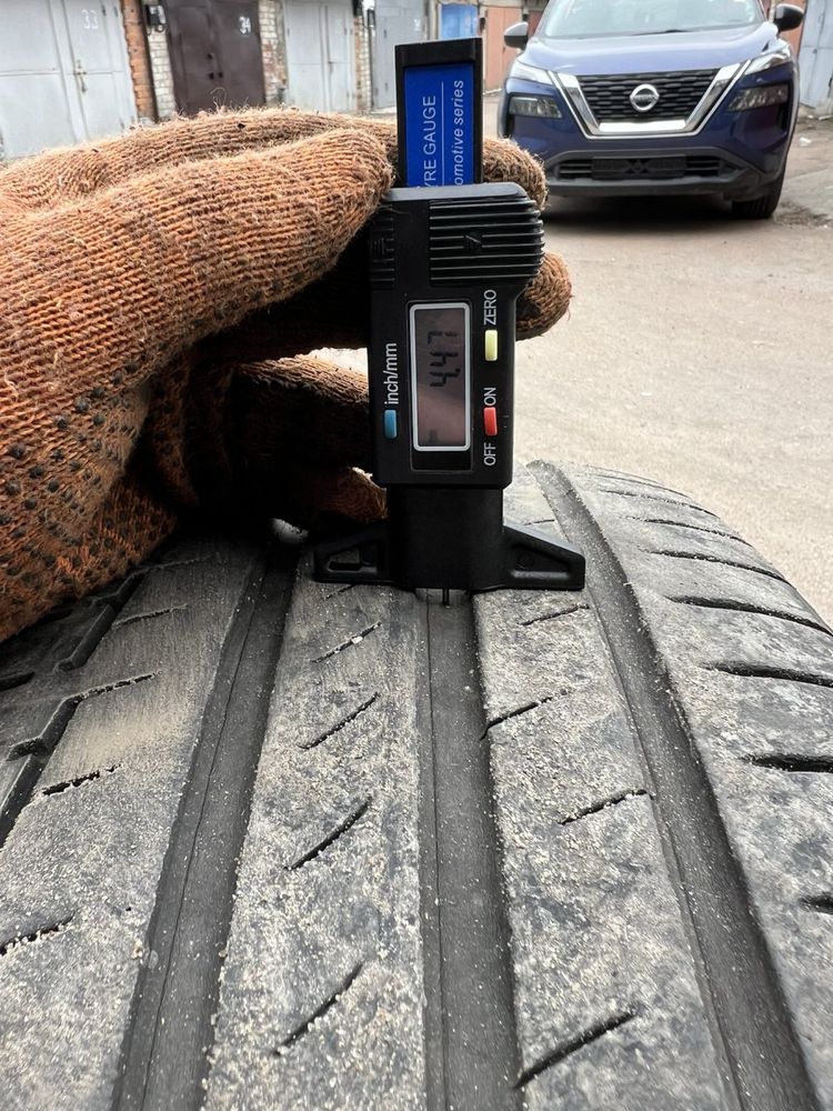 Continental 235/60 R18