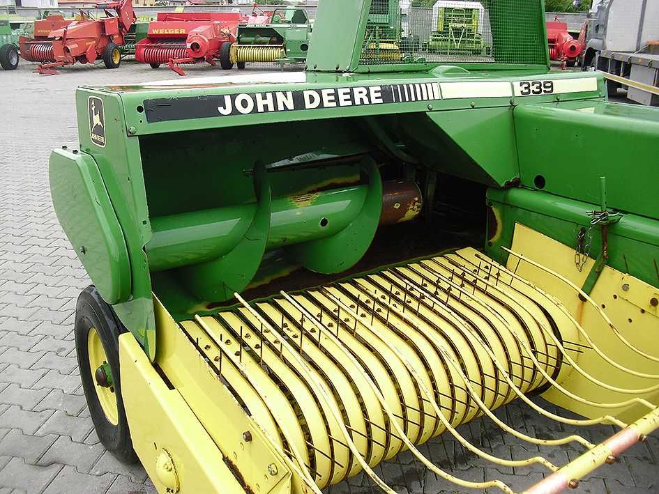 Пресс подборщик John Deere 339 (Тюкопрес, Прес підбирач)