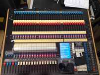Mesa de luz Avolites Pearl 2000 C/Case
