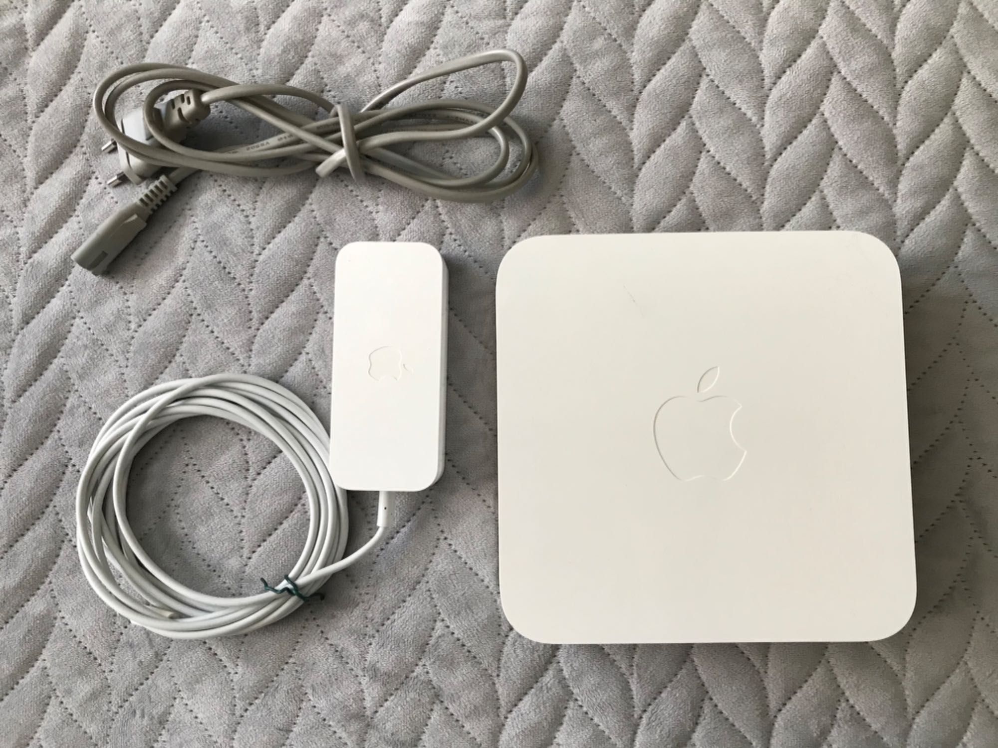 Apple AirPort Extreme A1143