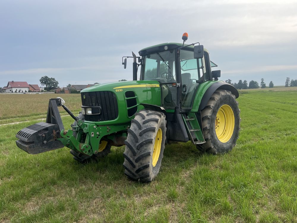 John Deere 6930 . Pneumatyka