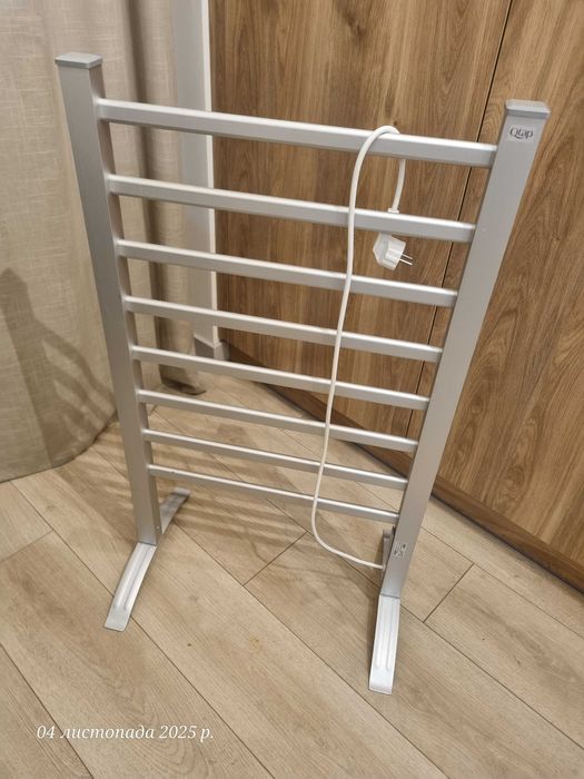 Сушка для рушників електрична Qtap Arvin (SIL) 32708 з таймером