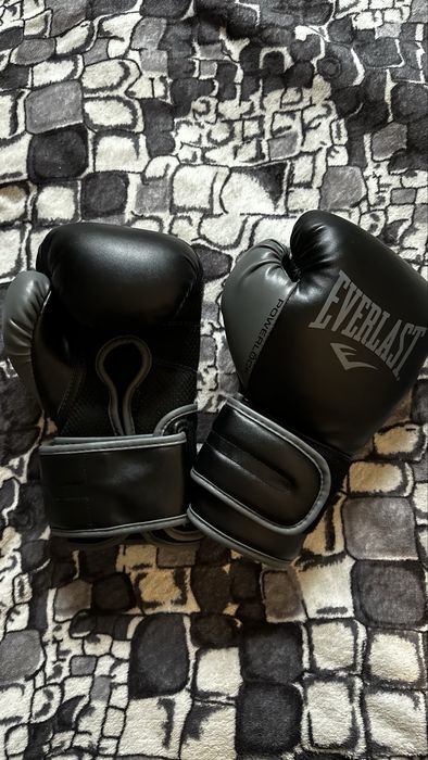 Everlast перчптки 10oz