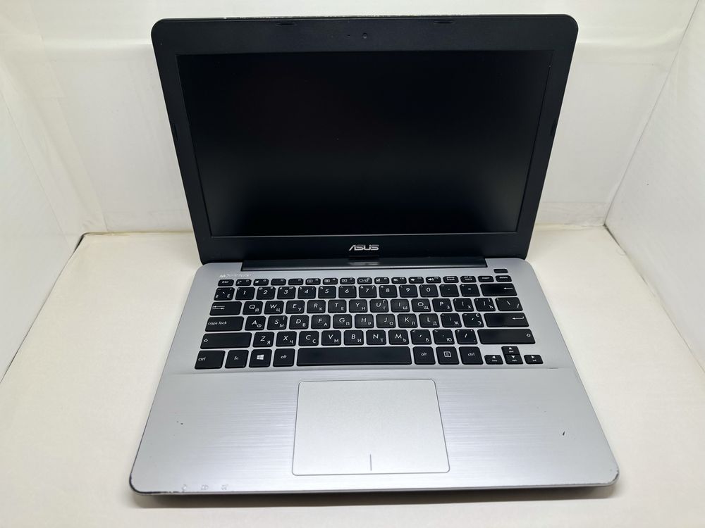 Ноутбук Asus X302U i3-6006U